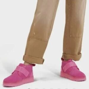 UGG Neumel Suede Chukka Boots Clear Soles Hot Pink Barbie Core Womens Size 8